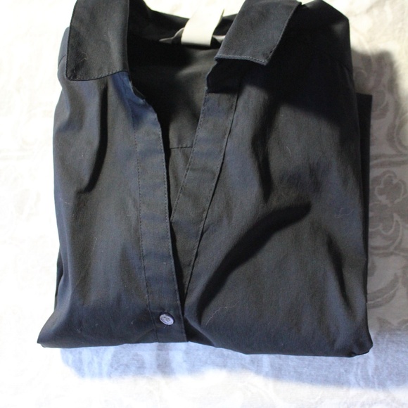 H&M black button up long sleeve shirt - Picture 3 of 4
